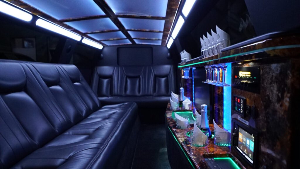 Fleet Gallery Stretch Limo 10 Passenger01